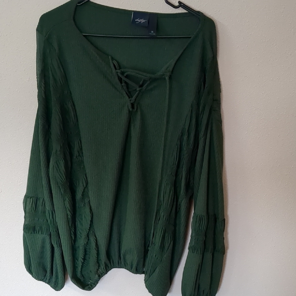 Green Lace-Up Blouse Daytrip Xl Sheer Sides